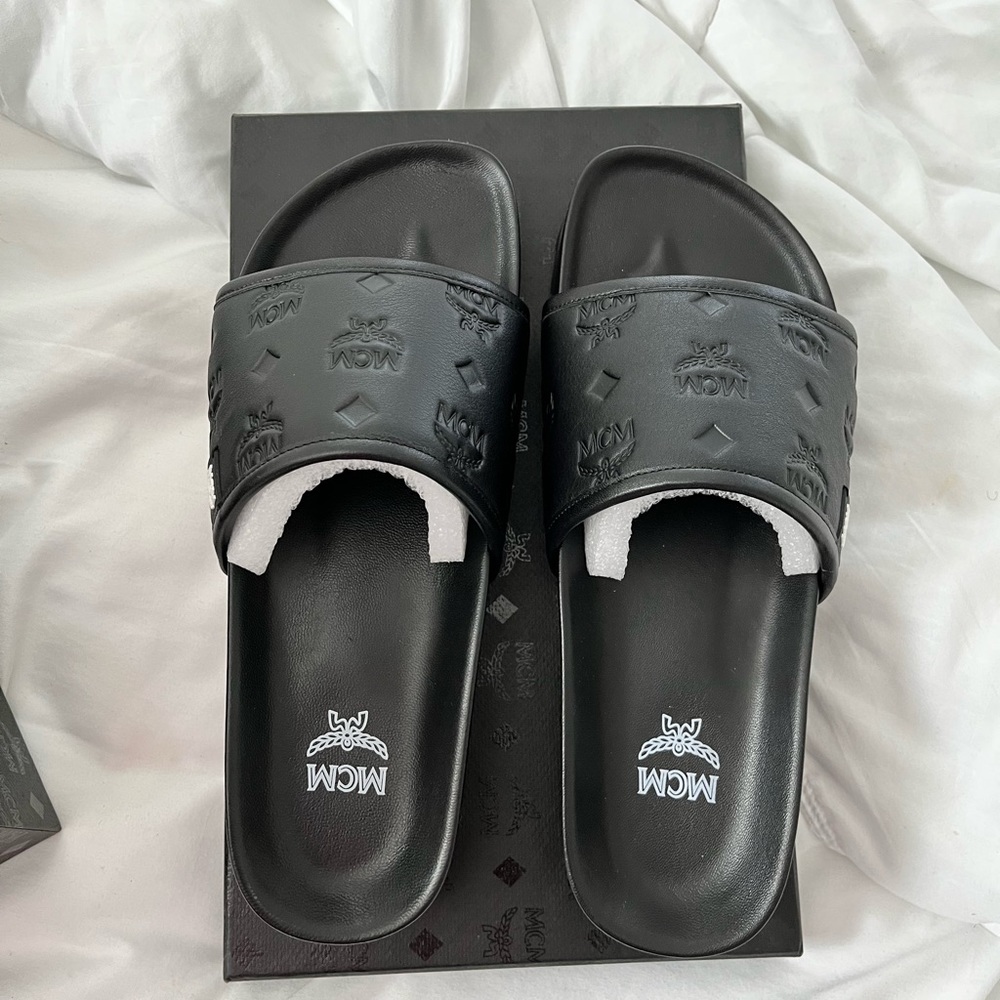 MCM BLACK SANDALS SLIDES NWT